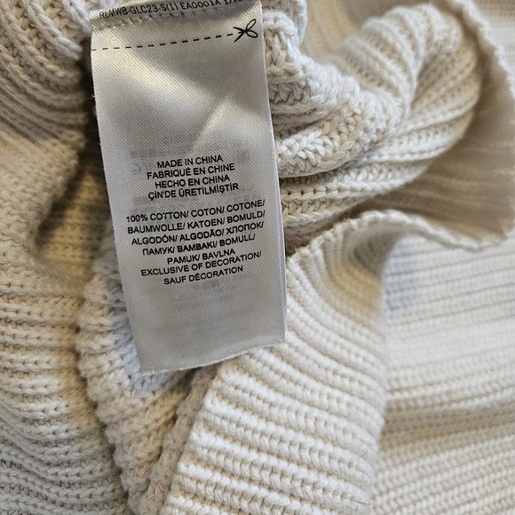 LRL Ralph Lauren Cream Sweater with Lace Up Sleeves - Picture 3 of 8